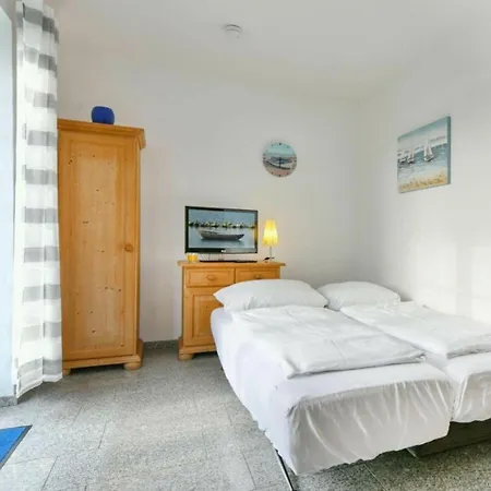 2 In Sellin With Garden Apartmán *