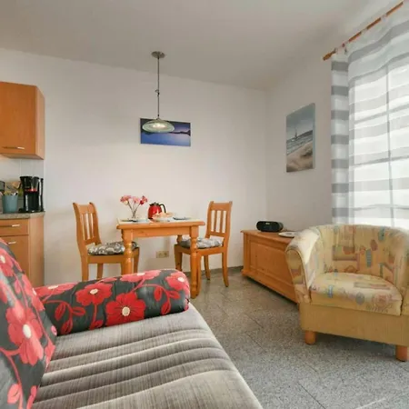 2 In Sellin With Garden Apartmán